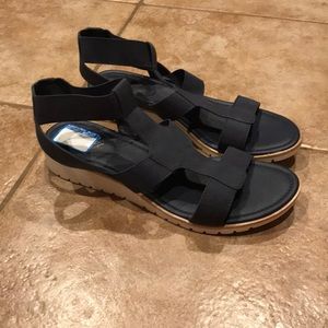 Euro Soft size 10 sandals